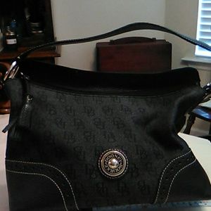 Dooney & Bourke purse